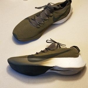 Nike Vapor Street Flyknit sneakers (lightly used)